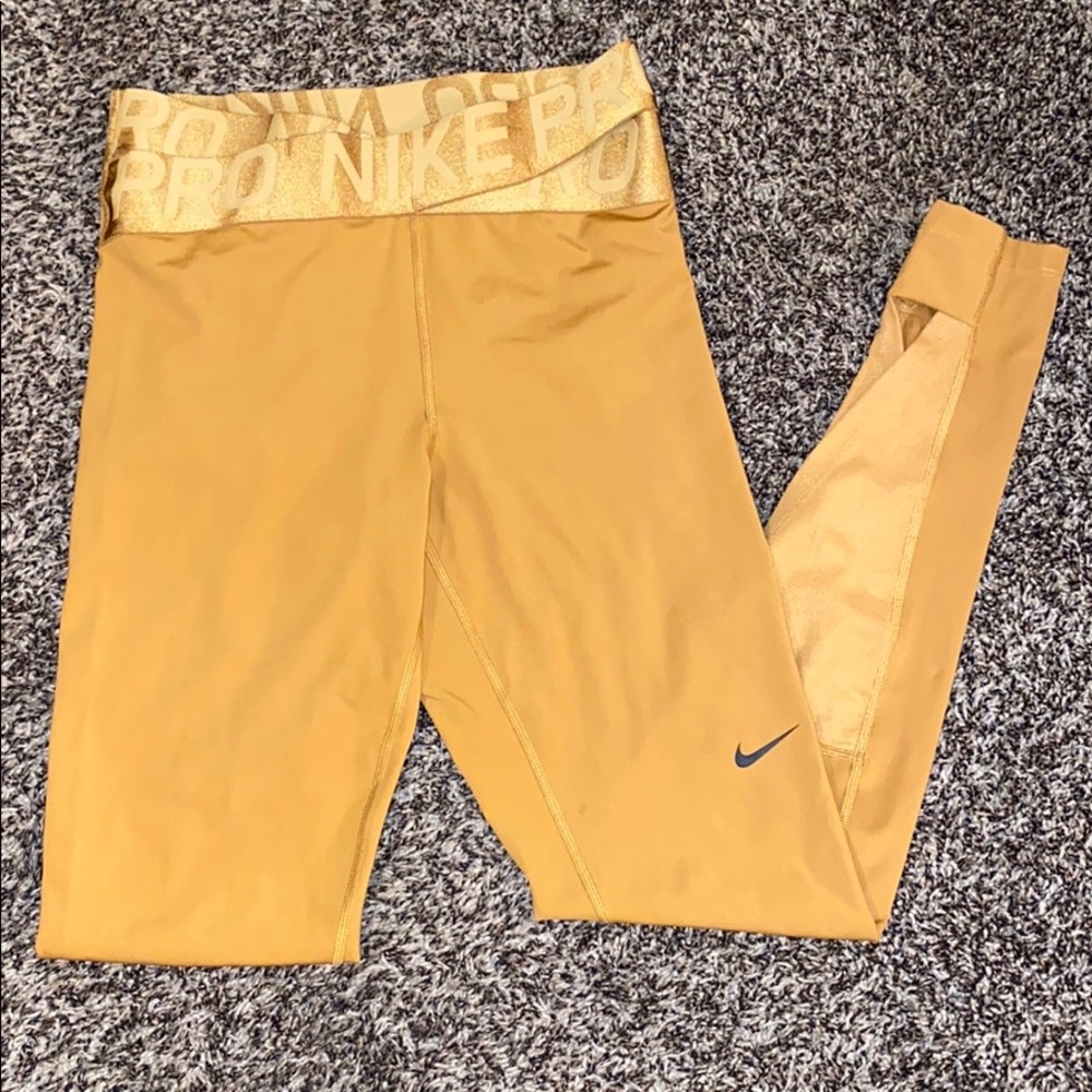 Nike pro dry fit